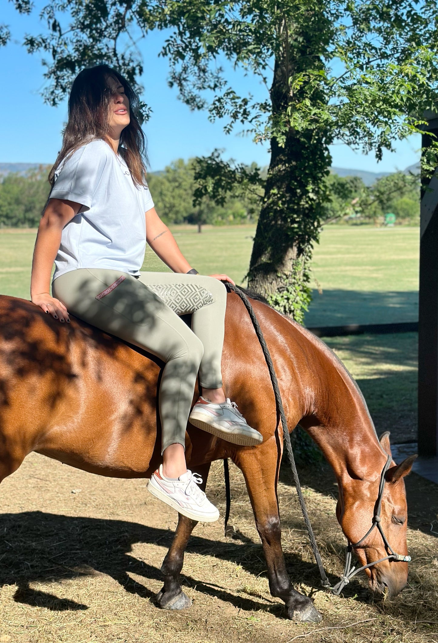 top équitation bleu